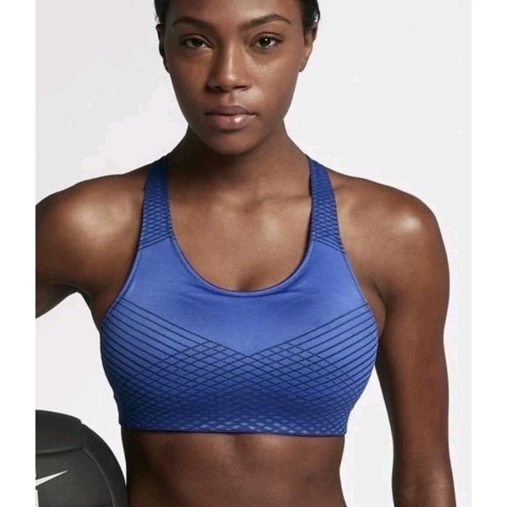 Nike Women's Dri-Fit Fierce Zonal Support‎ Sport Bra Top Size Small Gym Active